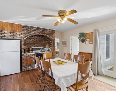 718 Montauk Highway - Photo Thumbnail 9