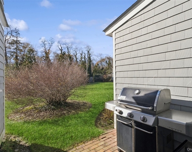 718 Montauk Highway - Photo Thumbnail 24