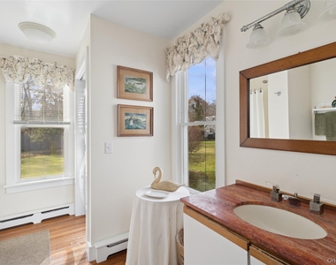 718 Montauk Highway - Photo Thumbnail 16