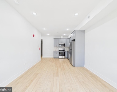 5208 Chancellor Street - Photo Thumbnail 4