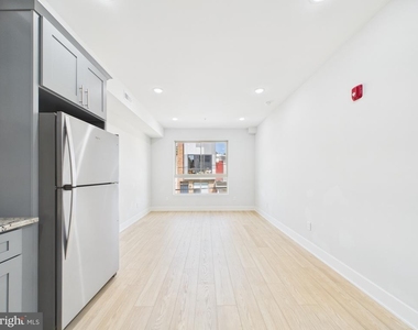 5208 Chancellor Street - Photo Thumbnail 3