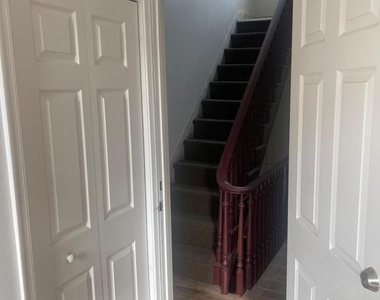 2843 N 12th Street - Photo Thumbnail 4