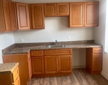 2843 N 12th Street - Photo Thumbnail 3