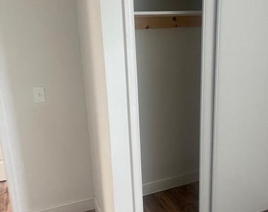 2843 N 12th Street - Photo Thumbnail 5