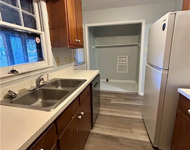 6333 Marykirk Drive - Photo Thumbnail 2