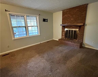 6333 Marykirk Drive - Photo Thumbnail 5