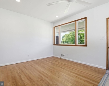 2301 Bayside Drive - Photo Thumbnail 13