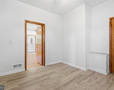 2301 Bayside Drive - Photo Thumbnail 7