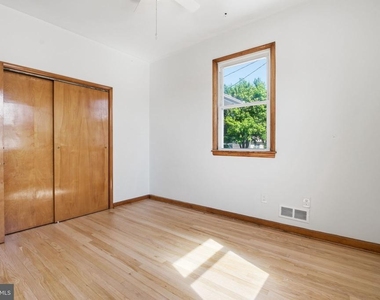 2301 Bayside Drive - Photo Thumbnail 17