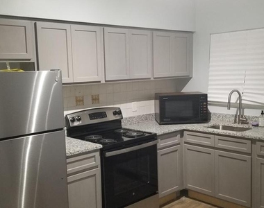 1624 W Lexington Street - Photo Thumbnail 16