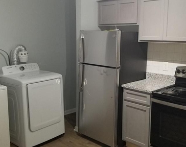 1624 W Lexington Street - Photo Thumbnail 18