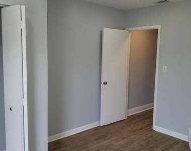 1624 W Lexington Street - Photo Thumbnail 50