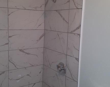 624 Stirling Street - Photo Thumbnail 20