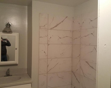 624 Stirling Street - Photo Thumbnail 9