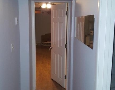 624 Stirling Street - Photo Thumbnail 19