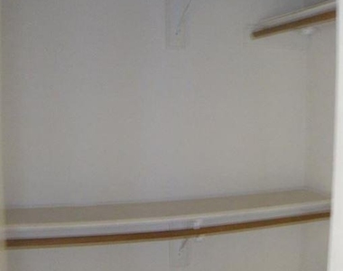 114 E 31st St - Photo Thumbnail 9