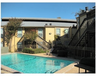 1000 W 26th St - Photo Thumbnail 1