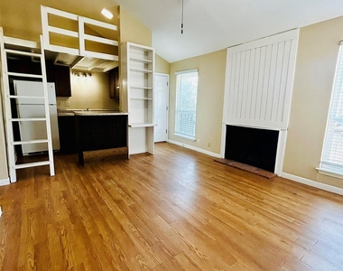 1000 W 26th St - Photo Thumbnail 7