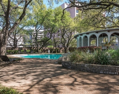 1801 Lavaca St - Photo Thumbnail 17