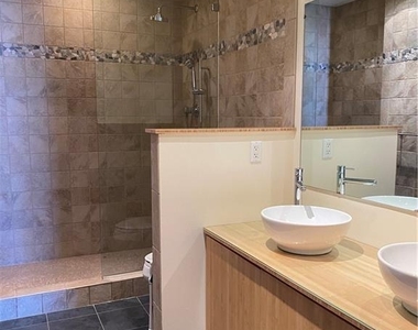 1801 Lavaca St - Photo Thumbnail 6