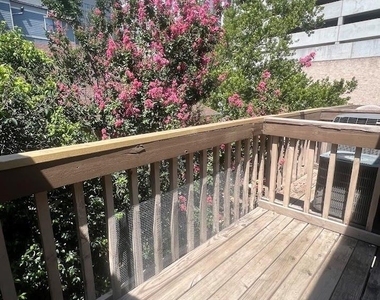 2210 Pearl St - Photo Thumbnail 17