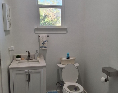 724 Ramsey Ave - Photo Thumbnail 16