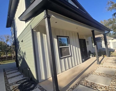 724 Ramsey Ave - Photo Thumbnail 1