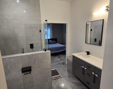 724 Ramsey Ave - Photo Thumbnail 22