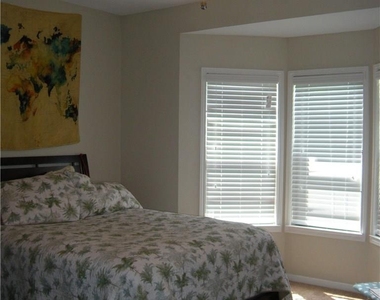 915 W 23rd St - Photo Thumbnail 10