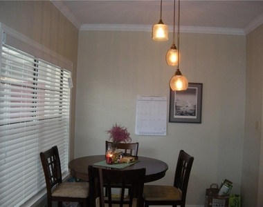 915 W 23rd St - Photo Thumbnail 4