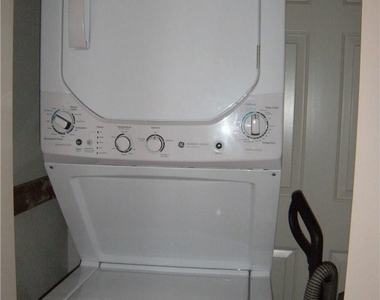 915 W 23rd St - Photo Thumbnail 13