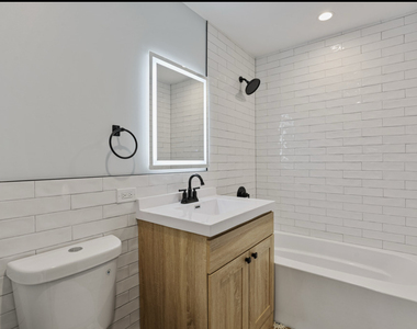 9705 Oak Park Avenue - Photo Thumbnail 17