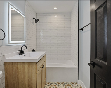 9705 Oak Park Avenue - Photo Thumbnail 18