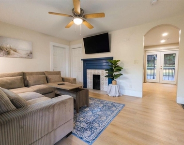 6557 Woodrow Road - Photo Thumbnail 3