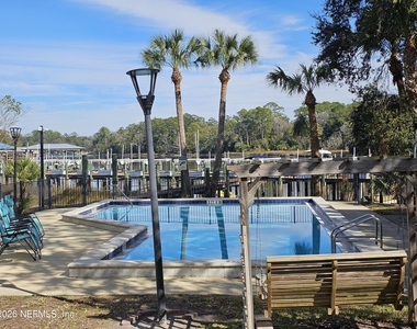 1307 River Hills Circle E - Photo Thumbnail 24