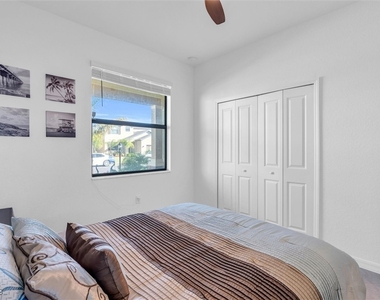 14650 Cantabria Drive - Photo Thumbnail 17
