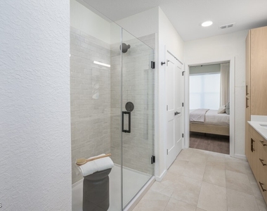 8552 Collier Boulevard - Photo Thumbnail 15