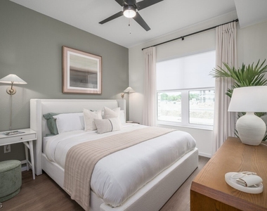 8552 Collier Boulevard - Photo Thumbnail 10