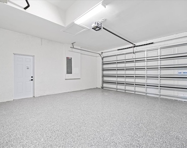 4127 Nw 36th Place - Photo Thumbnail 22