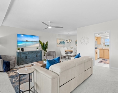9577 Gulf Shore Drive - Photo Thumbnail 7