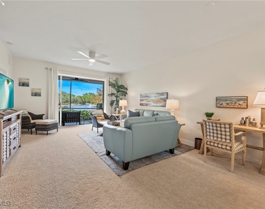 465 Robin Hood Circle - Photo Thumbnail 4