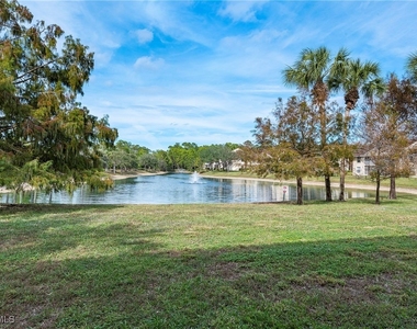 465 Robin Hood Circle - Photo Thumbnail 1