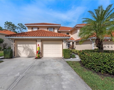 465 Robin Hood Circle - Photo Thumbnail 2