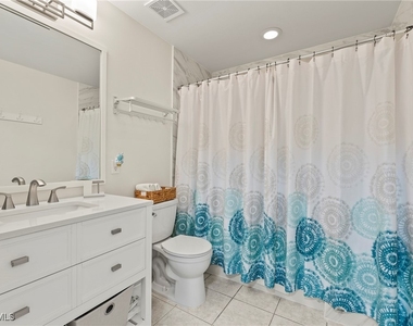 465 Robin Hood Circle - Photo Thumbnail 18