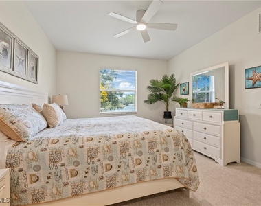 465 Robin Hood Circle - Photo Thumbnail 15