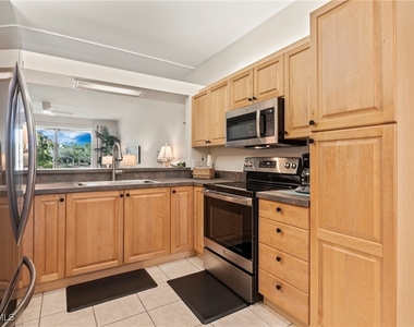 465 Robin Hood Circle - Photo Thumbnail 12