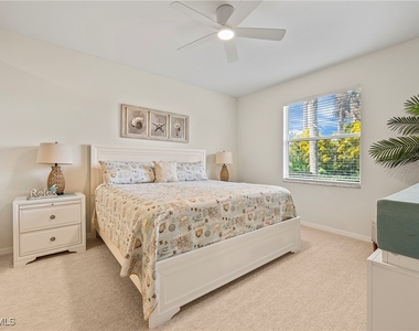 465 Robin Hood Circle - Photo Thumbnail 14