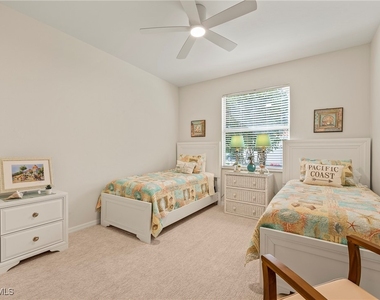 465 Robin Hood Circle - Photo Thumbnail 19