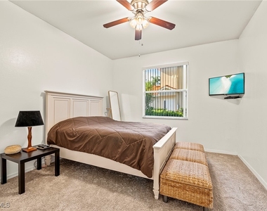 280 Robin Hood Circle - Photo Thumbnail 13