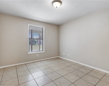 5453 16th Place Sw - Photo Thumbnail 18